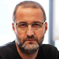 Ayhan KÜFLÜOĞLU