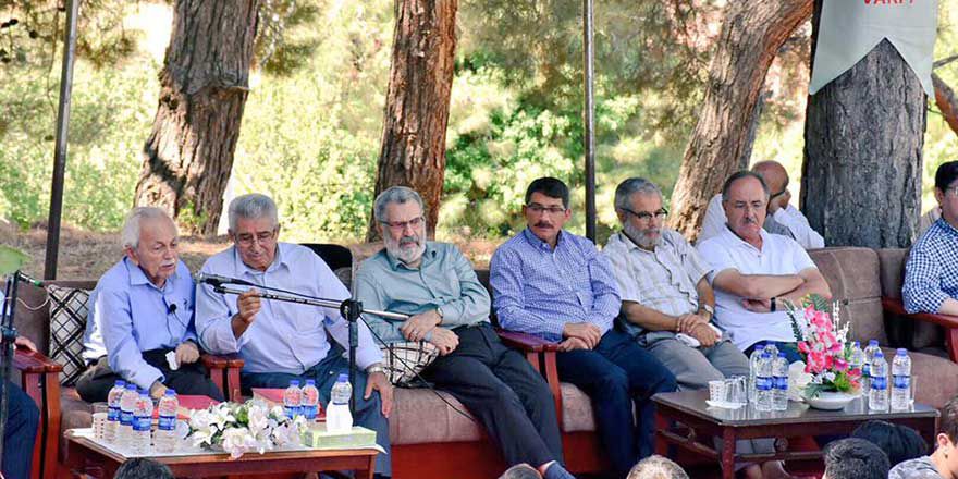 Nur talebeleri ‘Muhabbet Pilavı'nda buluştu