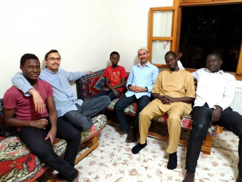 Nijerli Nur talebelerinden İbrahim Dia dualarla uğurlandı 10