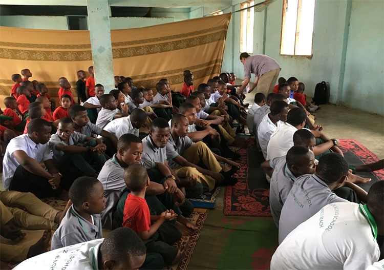Tanzanya’nın Hıristiyan okullarında Risale-i Nur dersleri 4