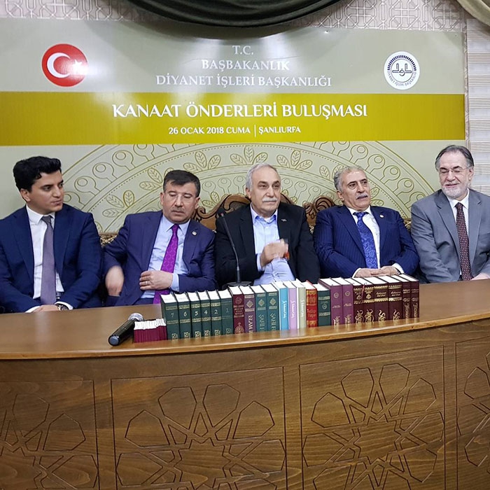Fakıbaba ve Diyanet İşleri Başkanı Erbaş'a Risale-i Nur hediye edildi 2