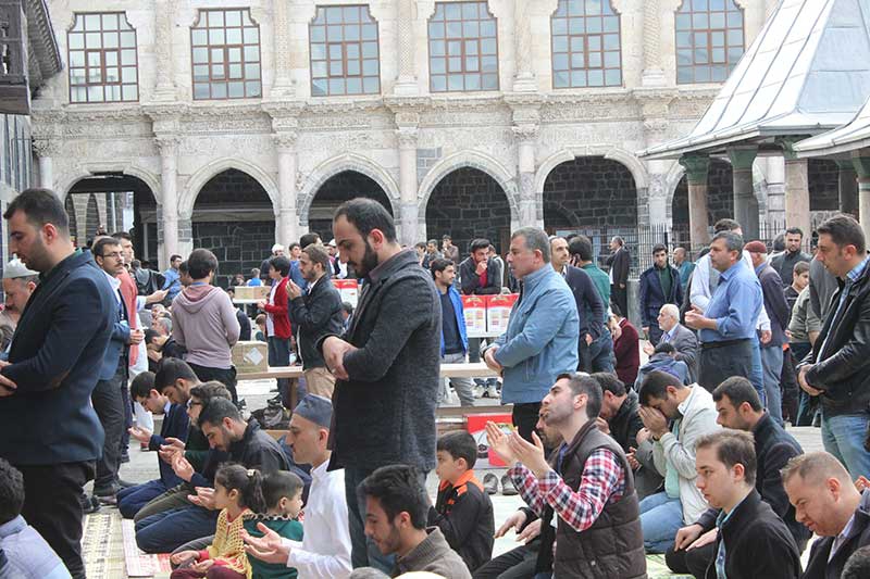 Said Nursi deyince Diyarbakır biraraya geldi 1