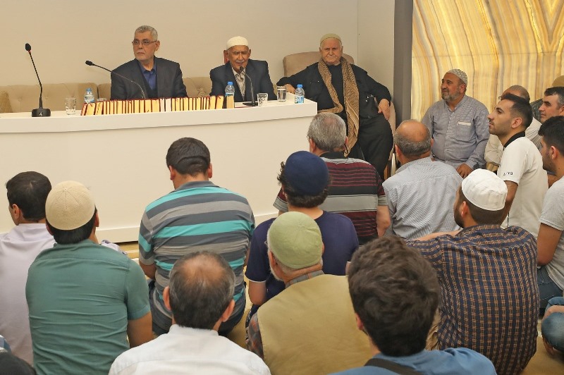 İzmir Risale-i Nur medresesi dualarla açıldı 12