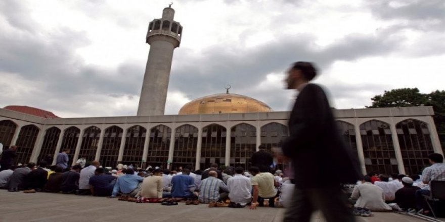 Dünya Ramazan'ı böyle karşıladı