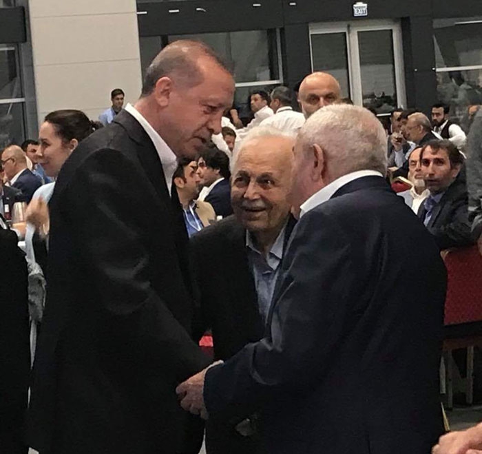 Cumhurbaşkanı Erdoğan, Said Nursi'nin talebelerinin bayramını kutladı 1