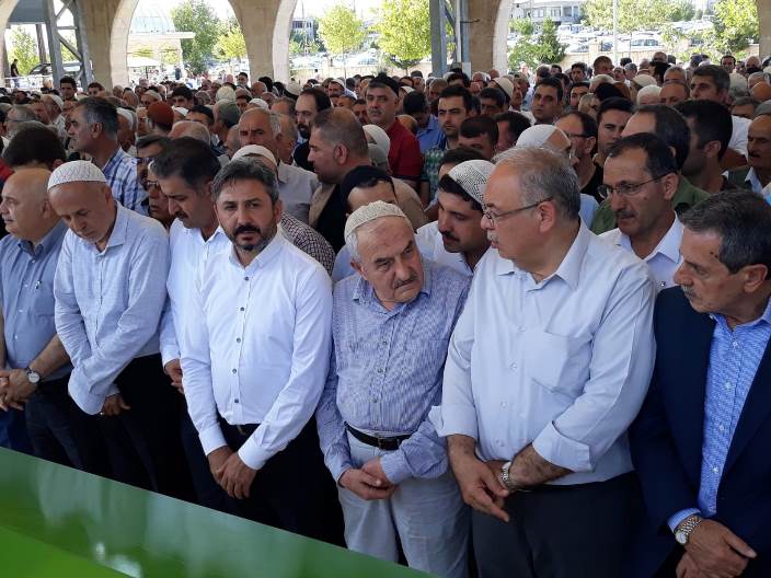 Dursun Kutlu ağabey dualarla ebedi aleme uğurlandı 6