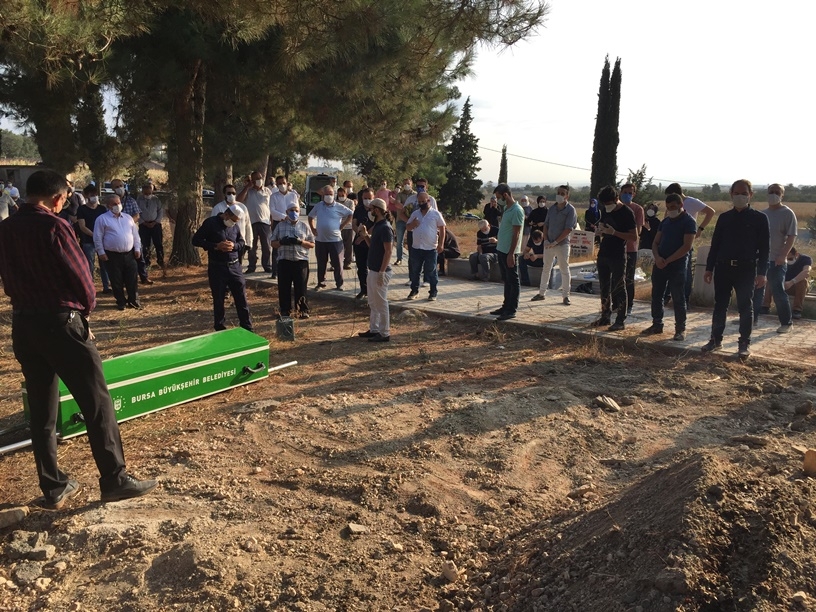 Eyüp Otman dualarla ebedi aleme uğurlandı 13