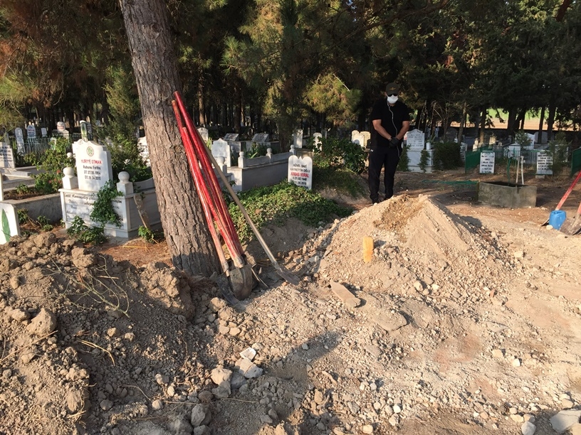 Eyüp Otman dualarla ebedi aleme uğurlandı 15