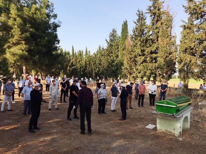 Eyüp Otman dualarla ebedi aleme uğurlandı 4