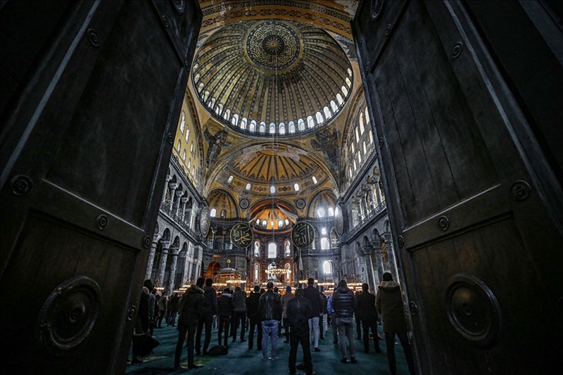 Ayasofya-i Kebir Camii Şerifi'nde cuma namazı 13