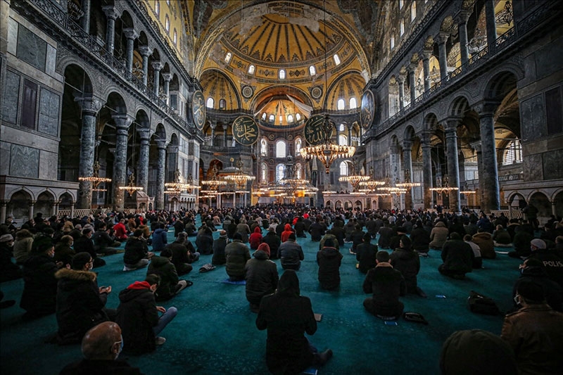 Ayasofya-i Kebir Camii Şerifi'nde cuma namazı 14
