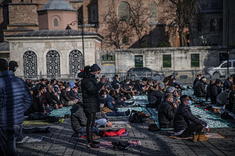Ayasofya-i Kebir Camii Şerifi'nde cuma namazı 4
