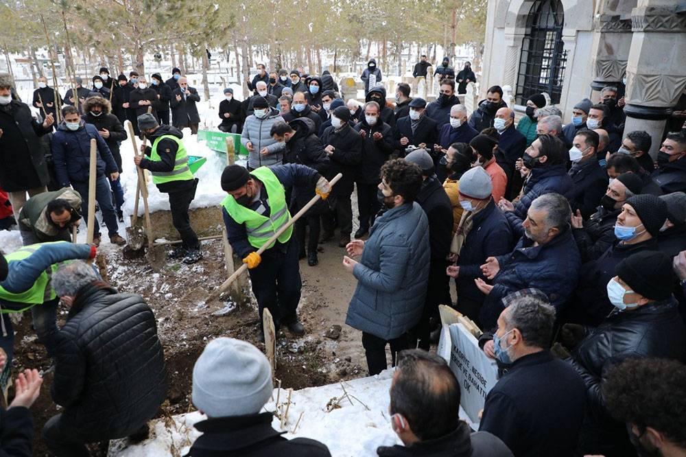 Rafet Kavukçu ağabey dualarla ebedi aleme uğurlandı 7