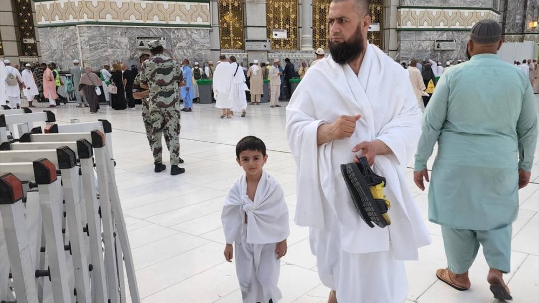 Kabe'nin minik hacı adayları 11