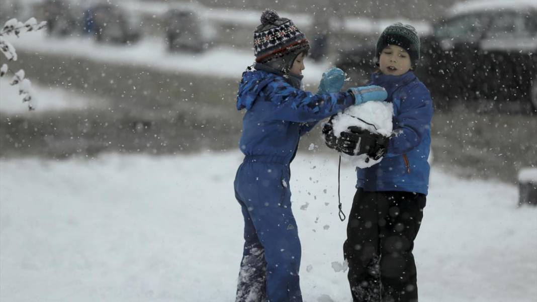 Saraybosna beyaz rahmete büründü 3
