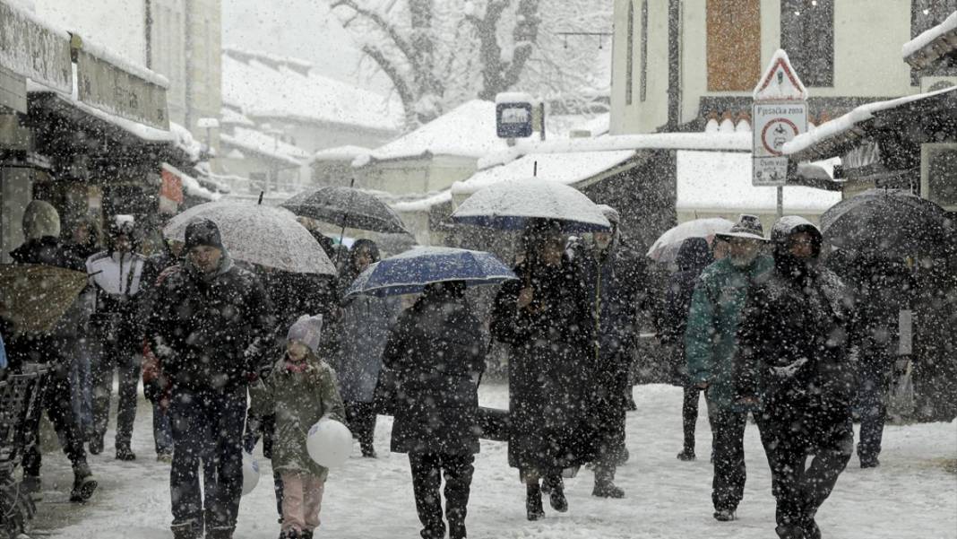 Saraybosna beyaz rahmete büründü 4