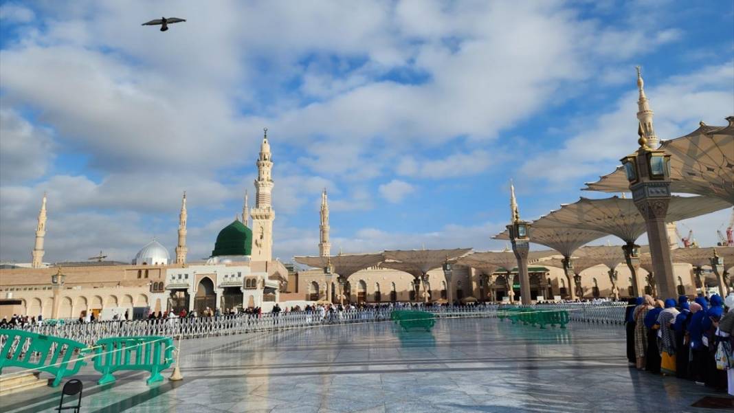 'Peygamber şehri' Medine'de Mescid-i Nebevi 1