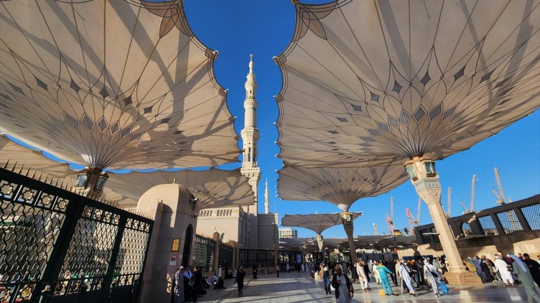 'Peygamber şehri' Medine'de Mescid-i Nebevi 7