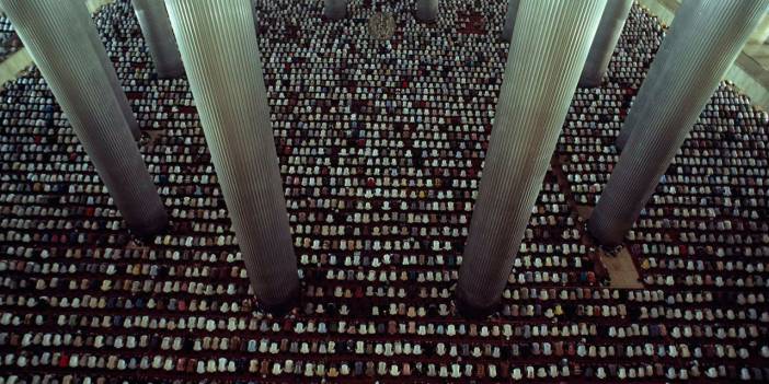 Dünyanın en büyüklerinden: 200 bin kişilik İstiklal Camii