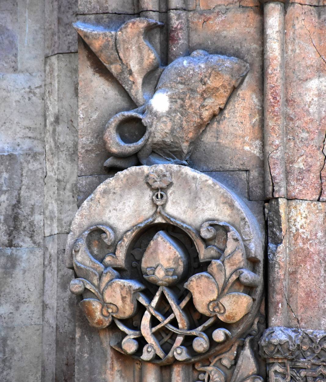 Sırları hâlâ çözülemeyen 794 yıllık şaheser 8