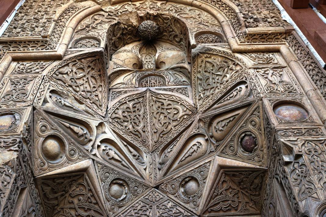 Sırları hâlâ çözülemeyen 794 yıllık şaheser 9