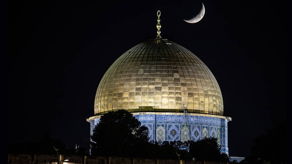 Kubbet'üs-Sahra Camii ile hilal buluştu 1