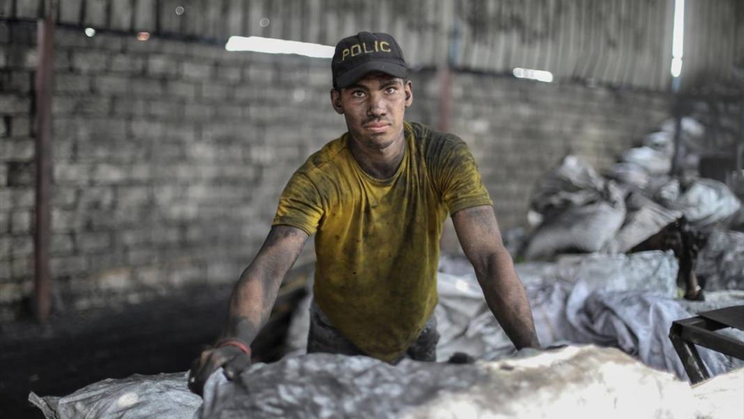 Mısır'da kömür işçilerinin zorlu mesaisi 3