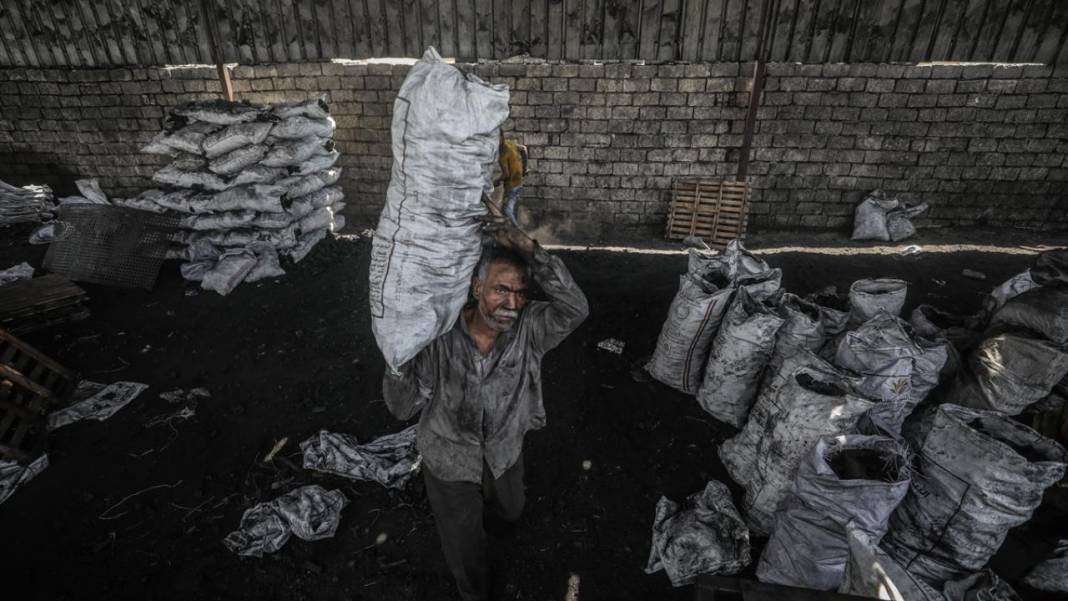 Mısır'da kömür işçilerinin zorlu mesaisi 8