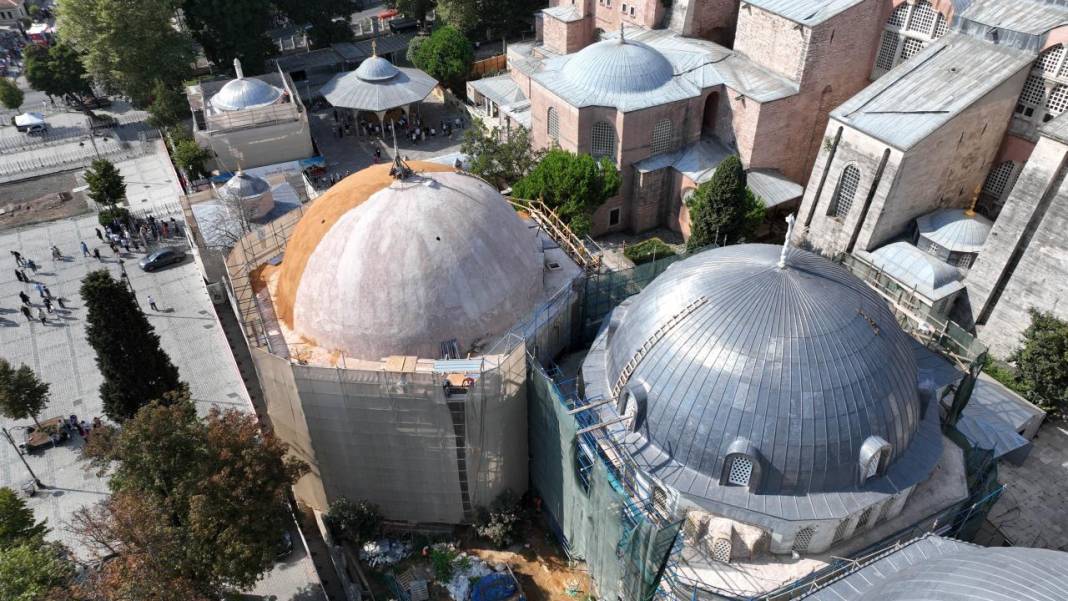 Ayasofya Camii’nde birkaç nesil sürecek restorasyon başladı 2