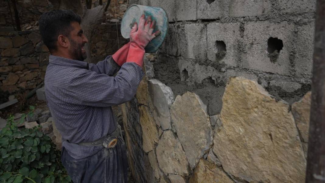 Ekmeklerini gerçekten 'taştan' çıkaran işçiler 4