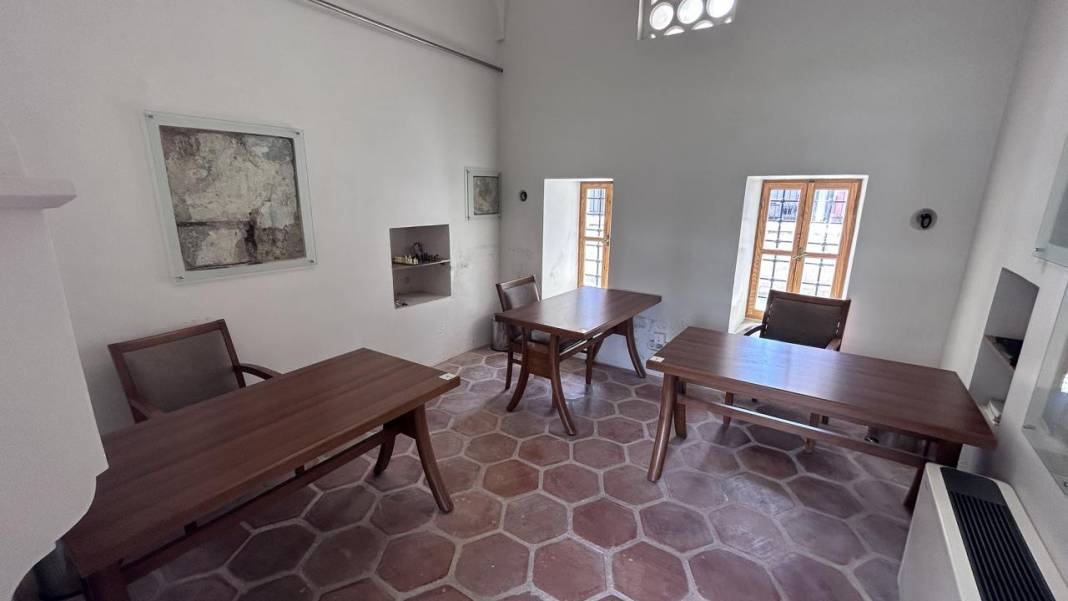 Bir dönem ahır olarak kullanılan Medrese Davutpaşa'nın kapıları öğrencilere açıldı 15