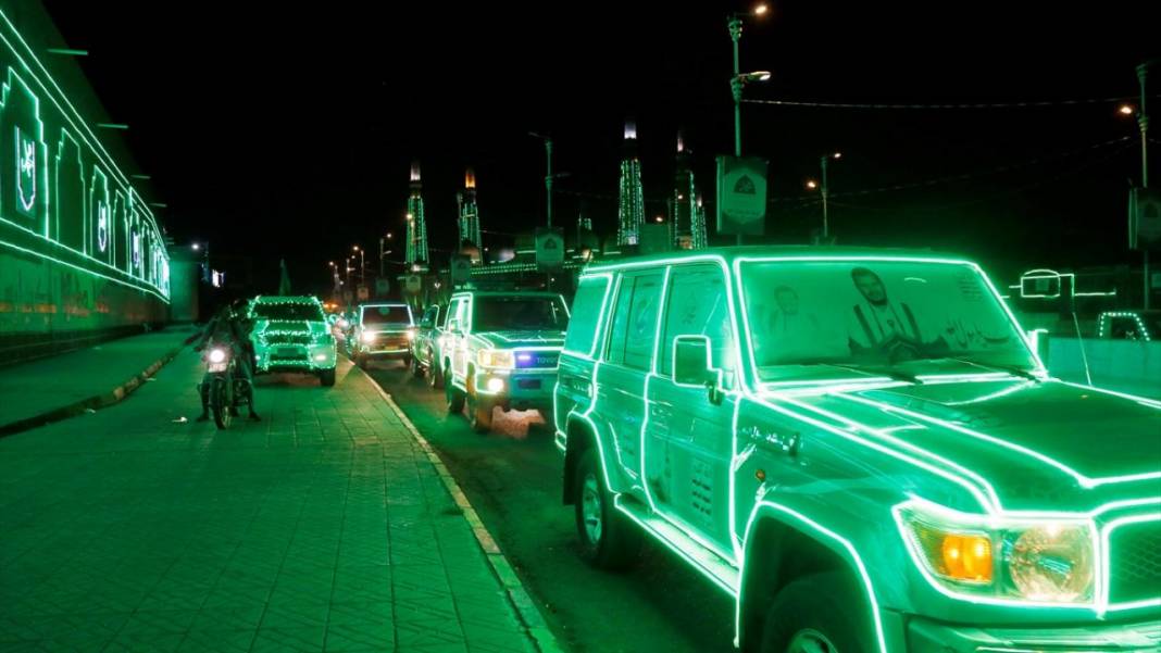 Yemen, Mevlid Kandili'ni böyle kutladı 15