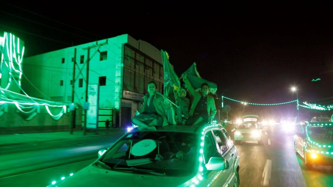 Yemen, Mevlid Kandili'ni böyle kutladı 8