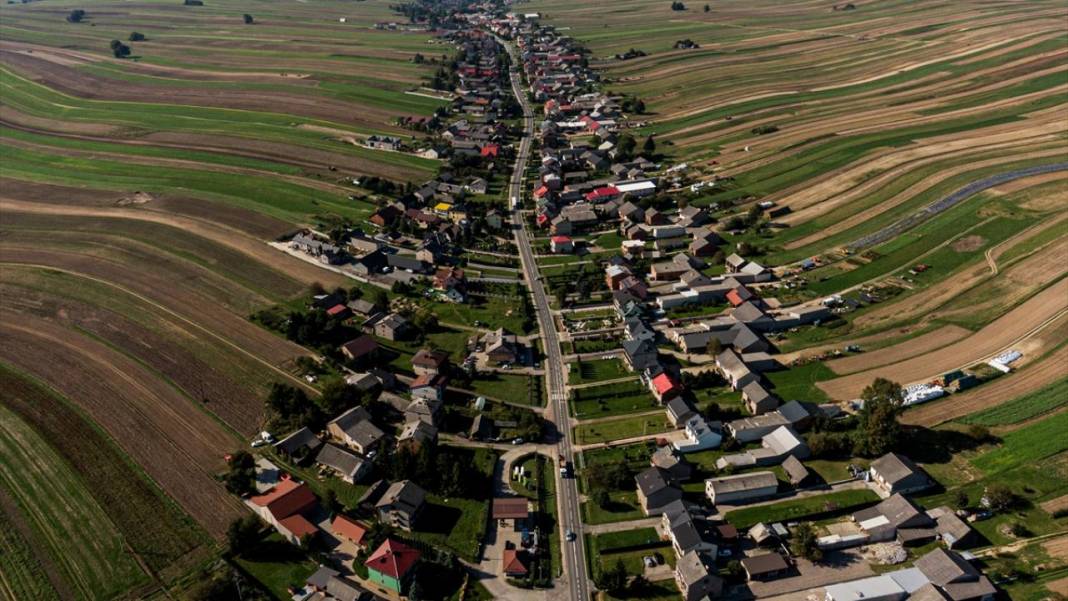 Polonya’nın en 'uzun' köylerinden biri: Suloszowa 1