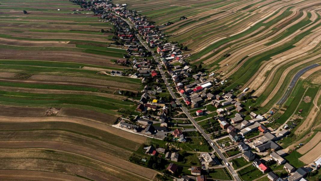 Polonya’nın en 'uzun' köylerinden biri: Suloszowa 3