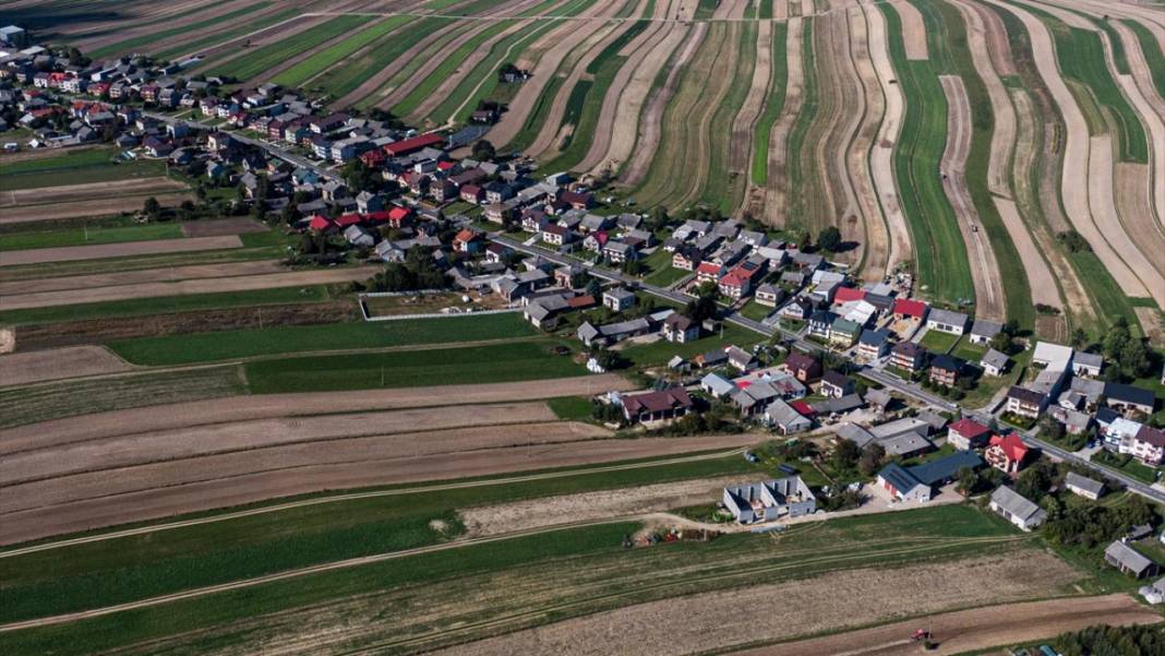 Polonya’nın en 'uzun' köylerinden biri: Suloszowa 8