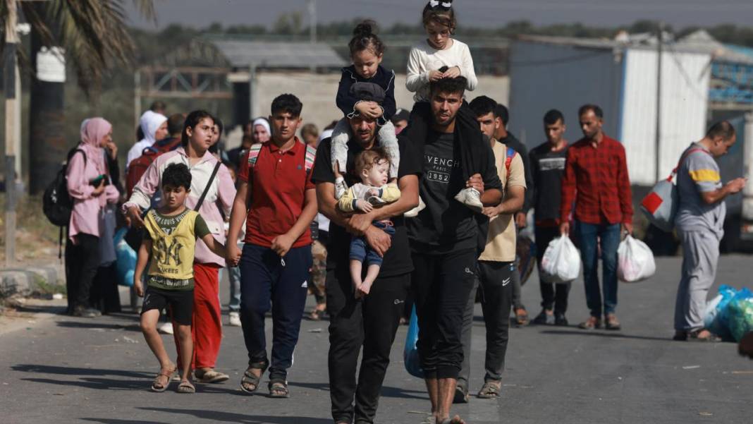 israil zalim, İslam dünyası da etkisiz olunca Gazzeliler zorunlu göçmen oldu 12