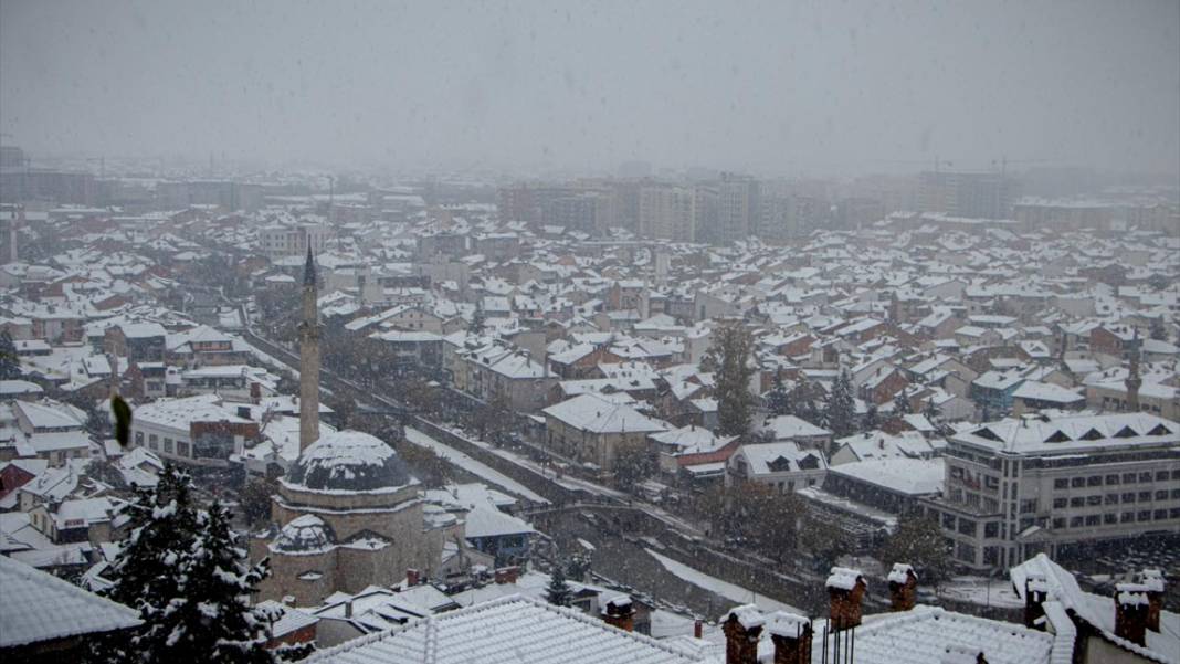 Prizren’de kar yağışı ile gelen beyaz rahmet sevinci 1