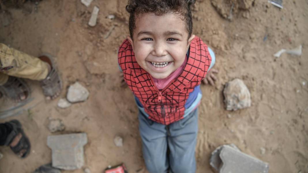 Çadırlarda kalan Filistinli çocuklar 6