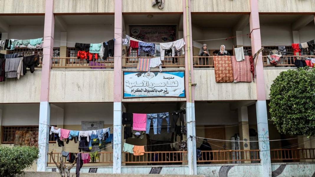 Gazze'de Kur'an ezberi yapan kız öğrenciler için tören yapıldı 13