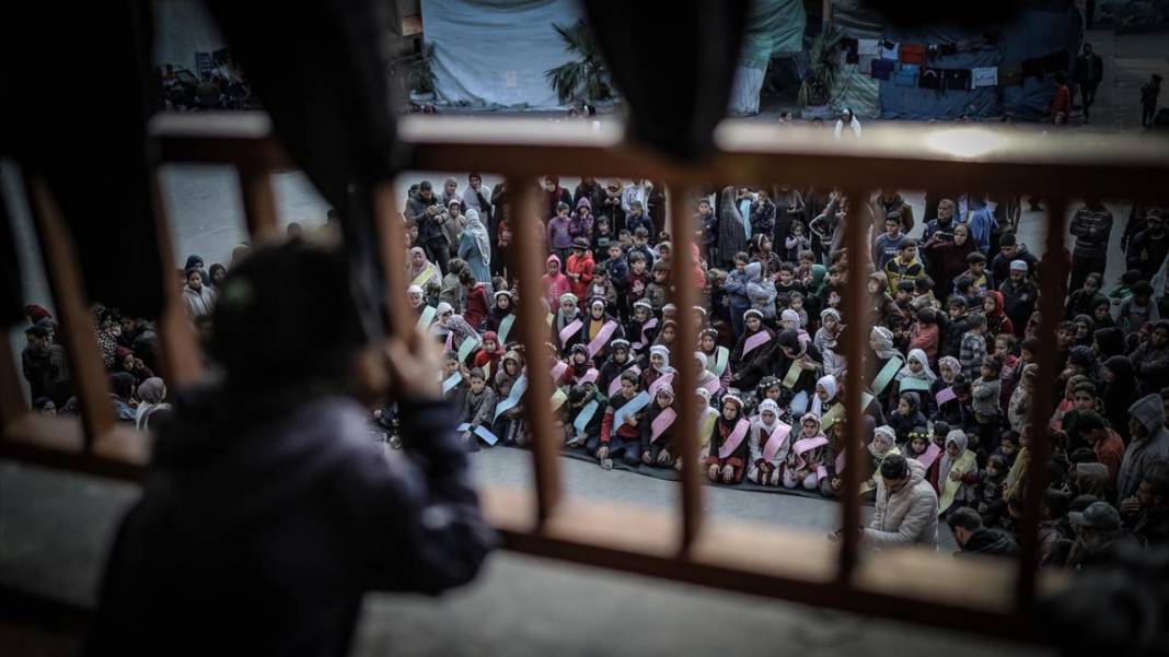 Gazze'de Kur'an ezberi yapan kız öğrenciler için tören yapıldı 4