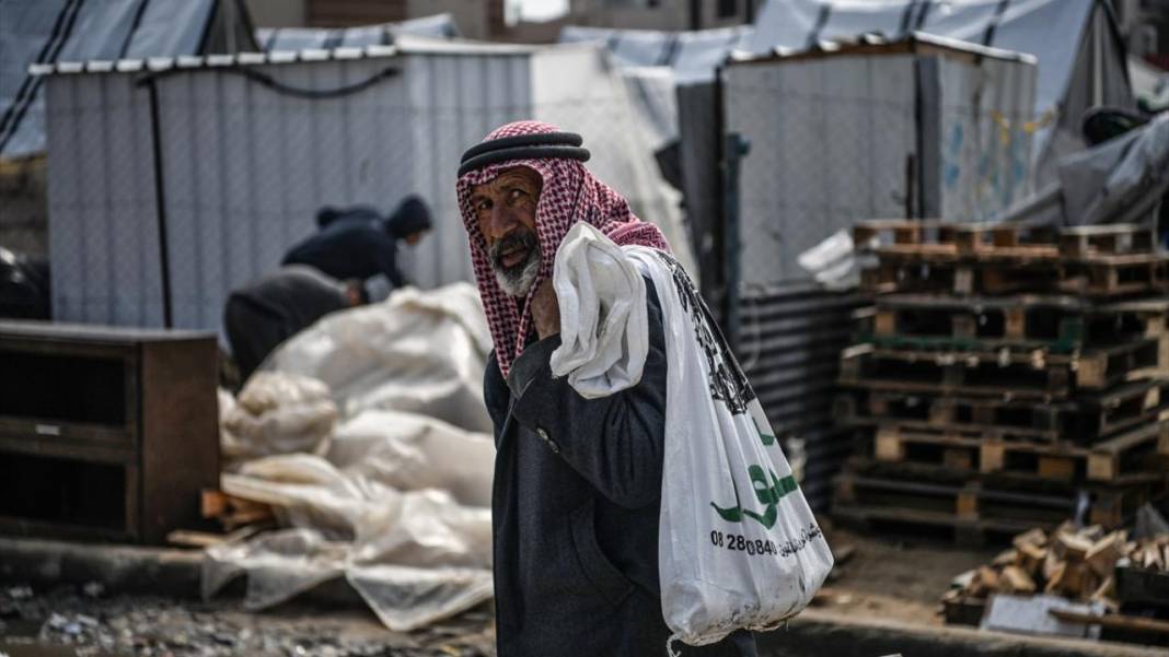 israil saldırıları altındaki Gazze'de yaşamın zorluğunu anlatan kareler 7