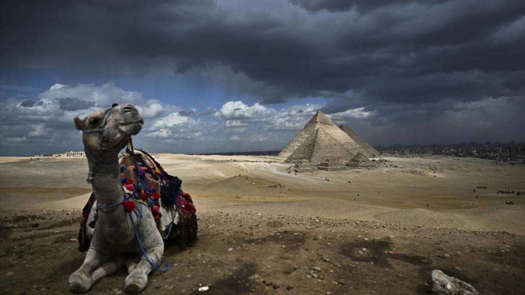 Mısır'da turistlerin çekim noktası: Giza piramitleri 3