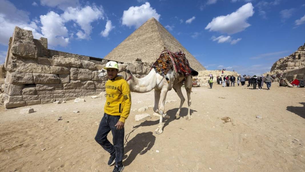 Mısır'da turistlerin çekim noktası: Giza piramitleri 4