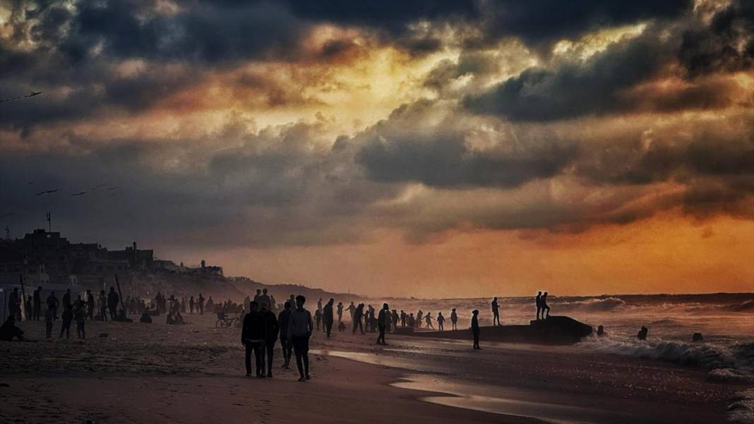 Gazze'de hüzün ve gün batımı 14