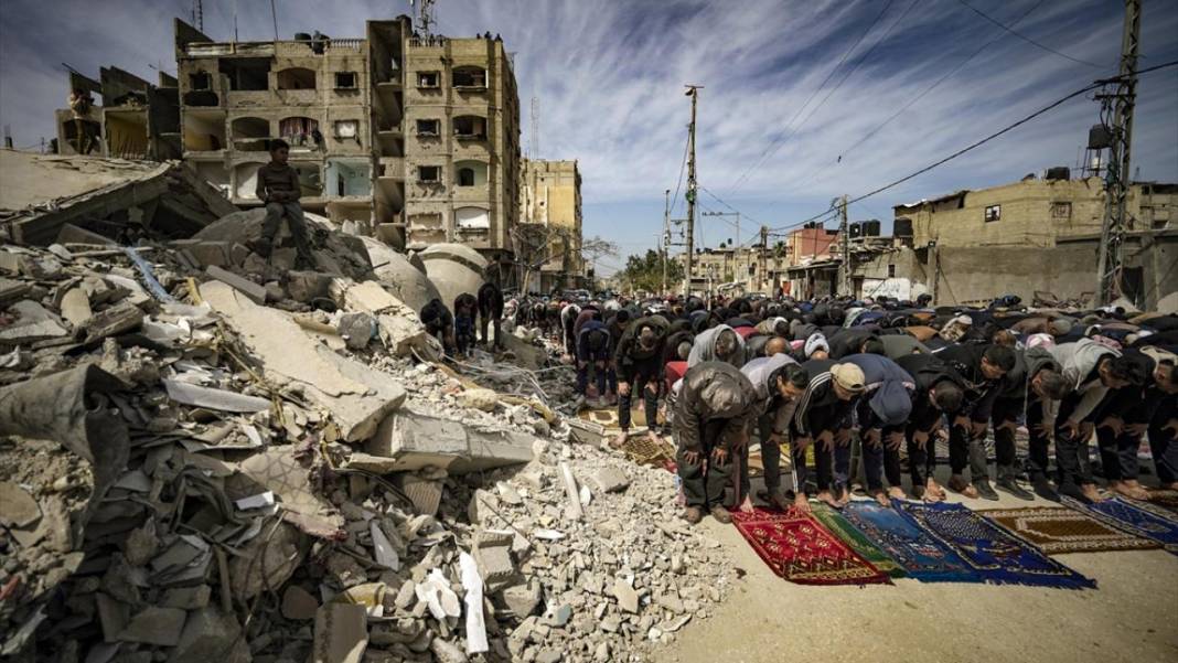 Filistinliler imanlarıyla katiller sürüsü israile direniyor 16