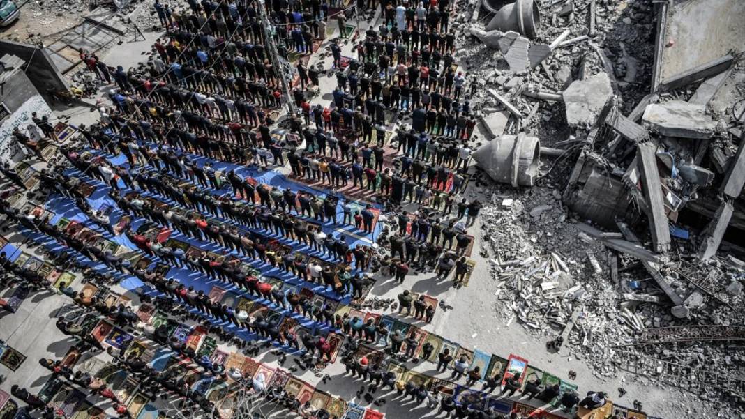 Filistinliler imanlarıyla katiller sürüsü israile direniyor 9