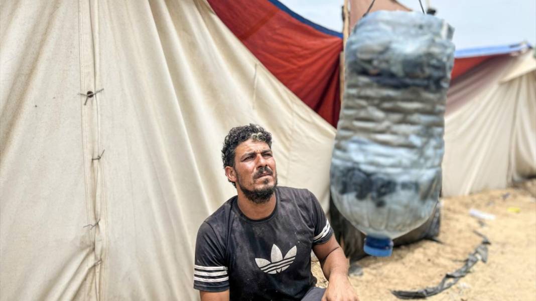 Gazzeli Ahmed, deniz suyunu basit imkanlarla arıtmaya çalışıyor 7