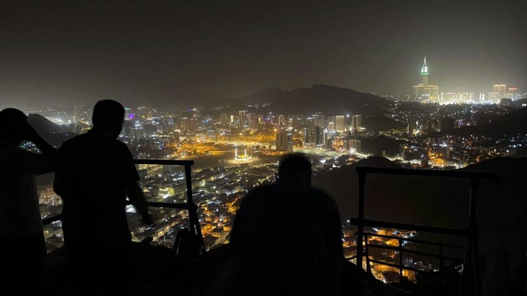 İlk vahyin geldiği Nur Dağı hacı adayların akınına uğruyor 2
