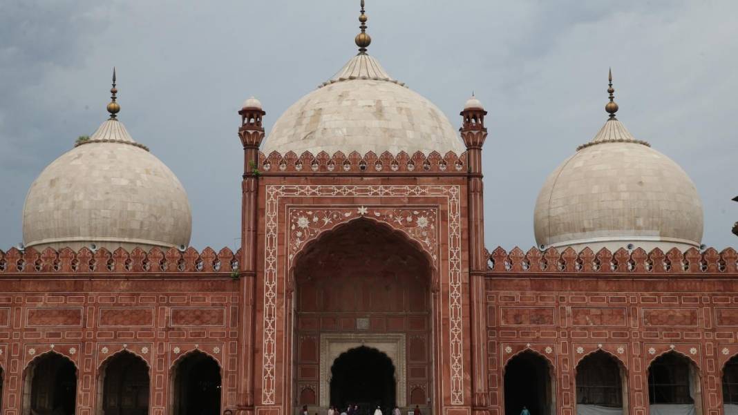 Pakistan'ın 'Padişah Cami'si 6